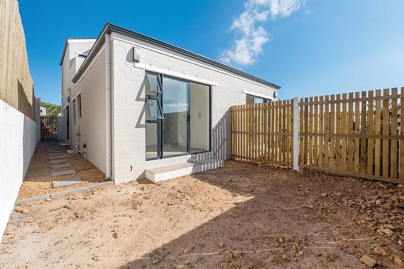 To Let 2 Bedroom Property for Rent in Kommetjie Western Cape